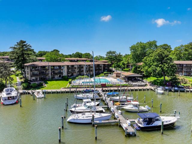 Condo for sale in Annapolis, Maryland