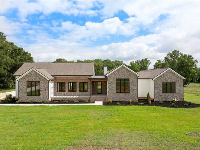 House for sale in Pelzer, South Carolina