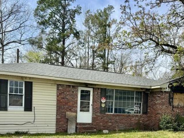 House for sale in Selmer, West Tennessee