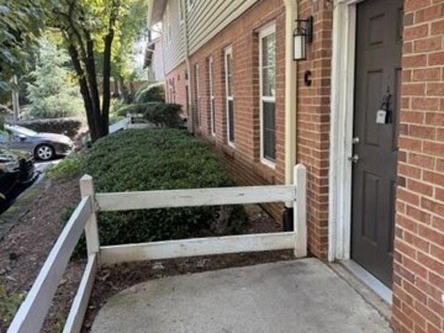 Townhouse for sale in Sandy Springs, Fulton County