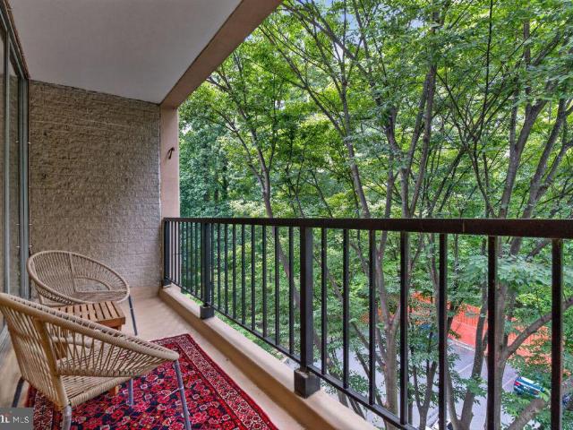 Condo for sale in Virginia