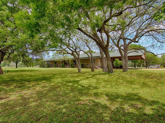 Farm for sale in Moulton, Texas