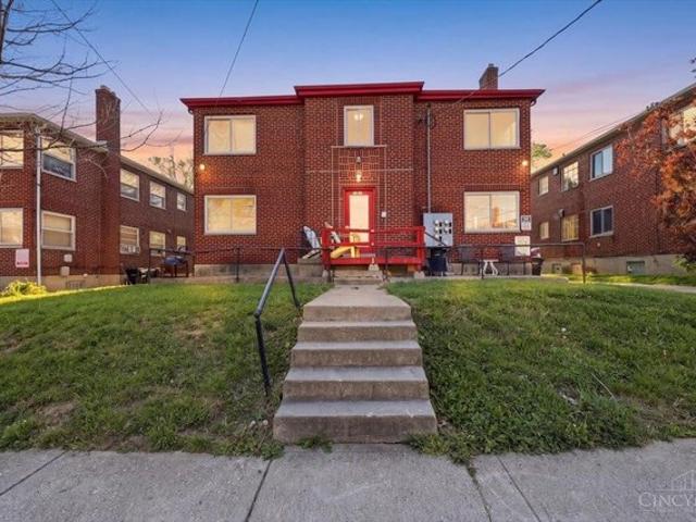 House for sale in Roselawn, Ohio