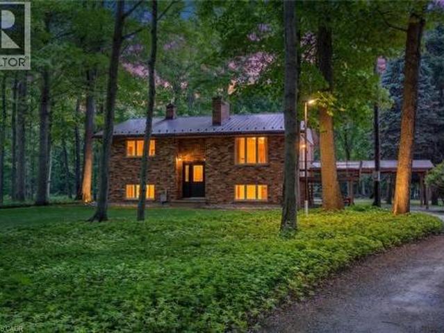 House for sale in Ontario