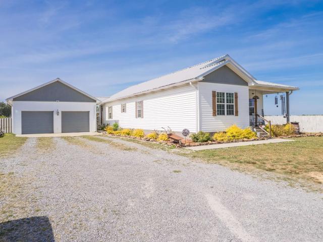 House for sale in Holly Pond, Alabama