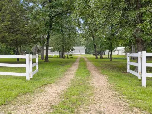 House for sale in Sulphur Springs