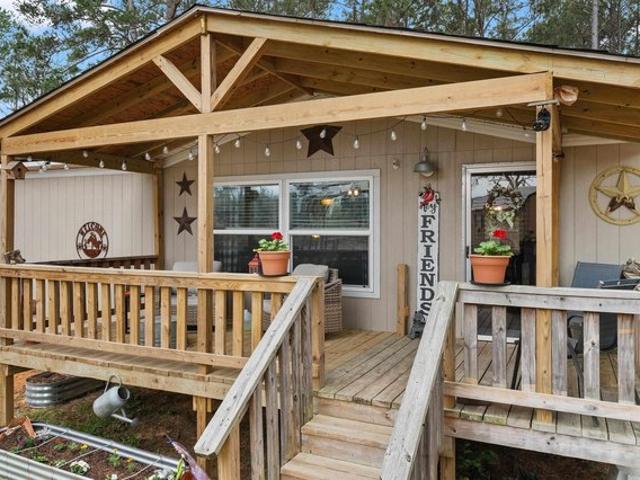 House for sale in Henderson, Texas