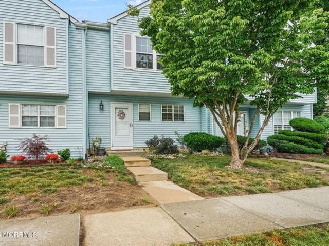 Townhouse for sale in Cliffwood, New Jersey