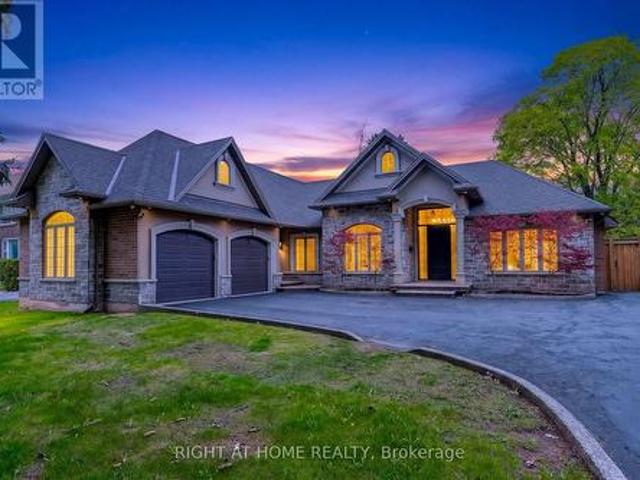 House for sale in Burlington, Ontario