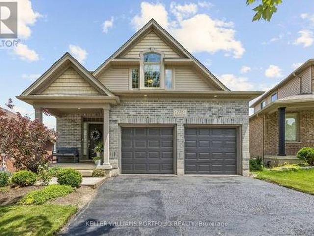 House for sale in Waterloo, Ontario