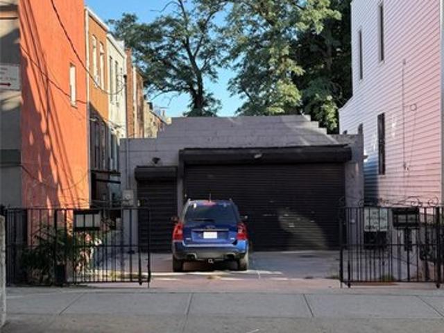Land for sale in Arverne, New York