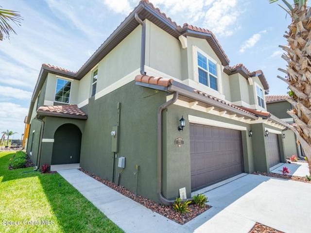 Townhouse for sale in Satellite Beach, Brevard County