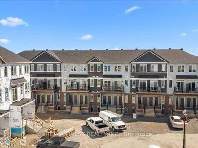 Townhouse for rent in Mulhurst Bay, Ontario