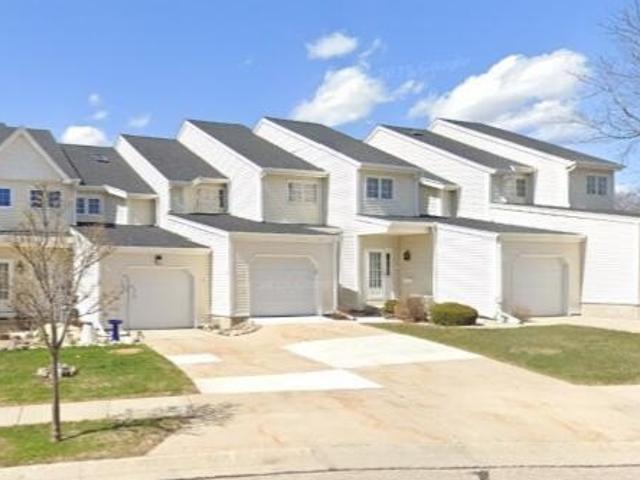 Condo for sale in Franklin, Wisconsin