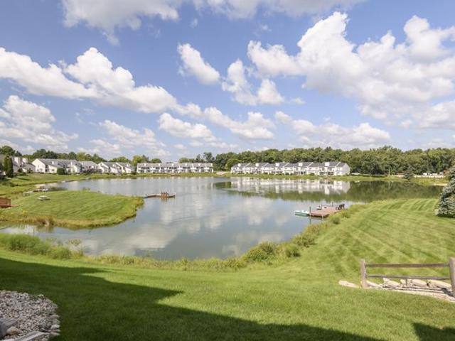 Condo for sale in Franklin, Milwaukee County