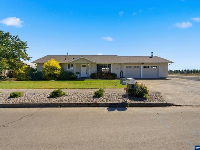 House for sale in Salem, Marion County