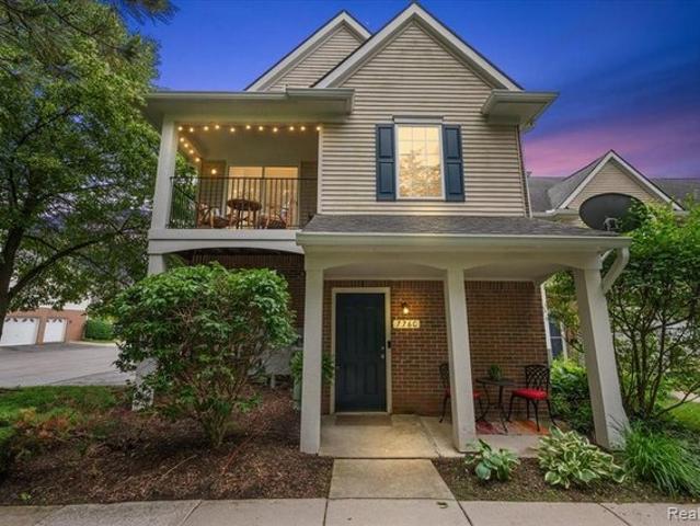 Townhouse for sale in Waterford, Michigan