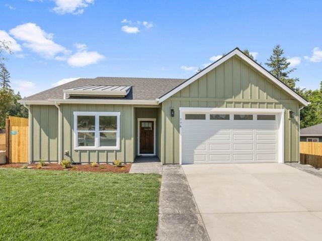 House for sale in Oregonia