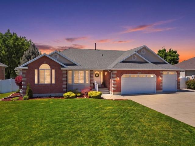 House for sale in Layton, Utah