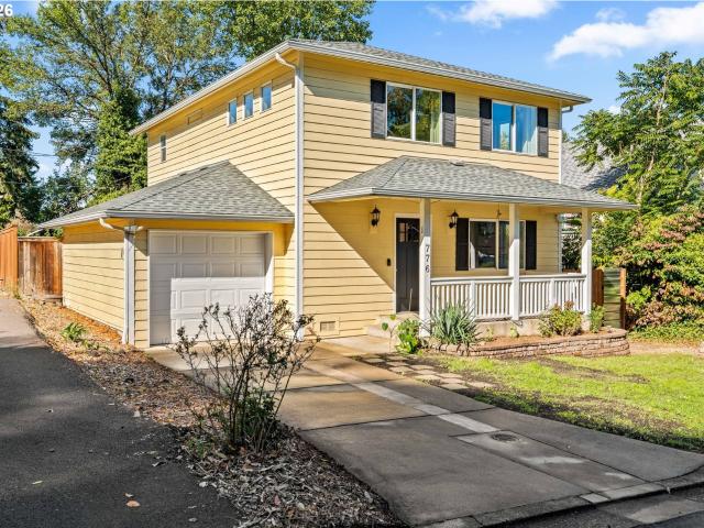 House for sale in Roseburg, Douglas County