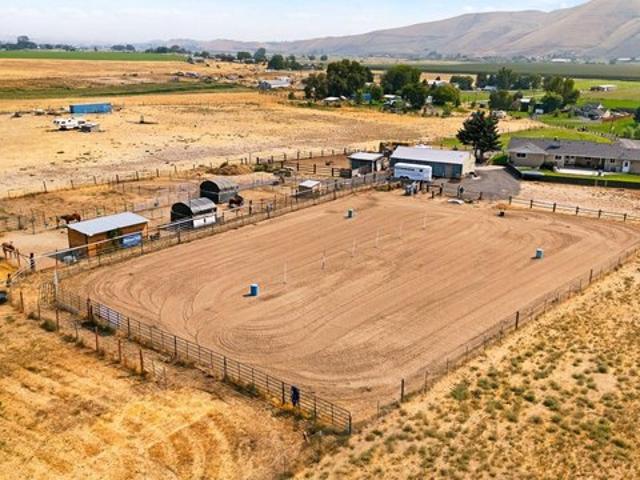 House for sale in Selah, Washington
