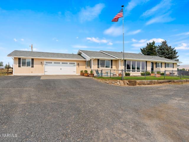 House for sale in Selah, Washington