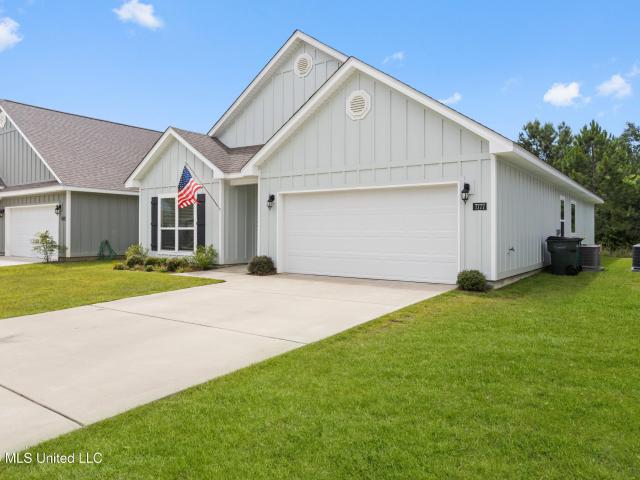 House for sale in Ocean Springs, Mississippi