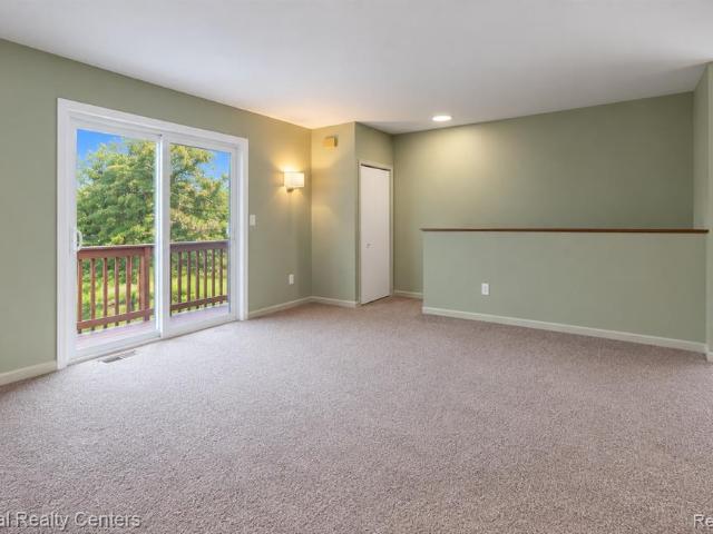 Condo for sale in Waterford, Michigan