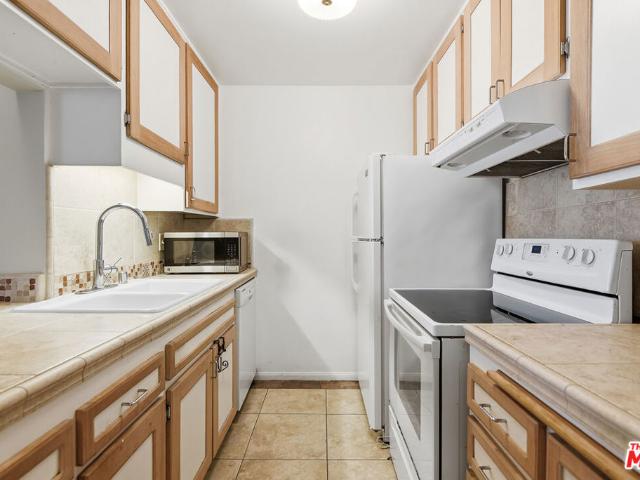 Property for rent in Canoga Park, California