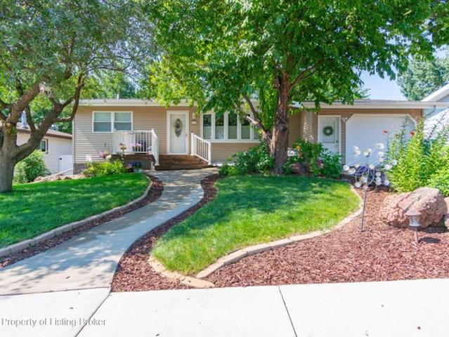 Townhouse for sale in Dickinson, North Dakota