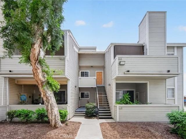 Condo for sale in Azusa, California