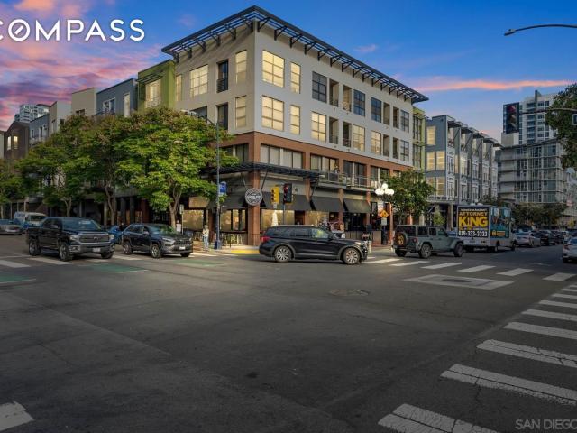 Townhouse for sale in San Diego
