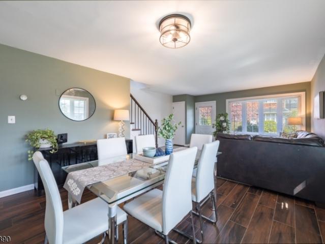 Townhouse for sale in Berkeley Heights, New Jersey