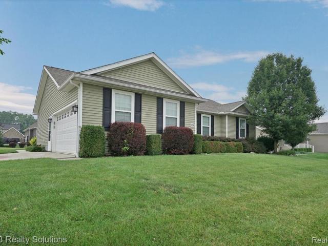 House for sale in Almont House for sale in Almont