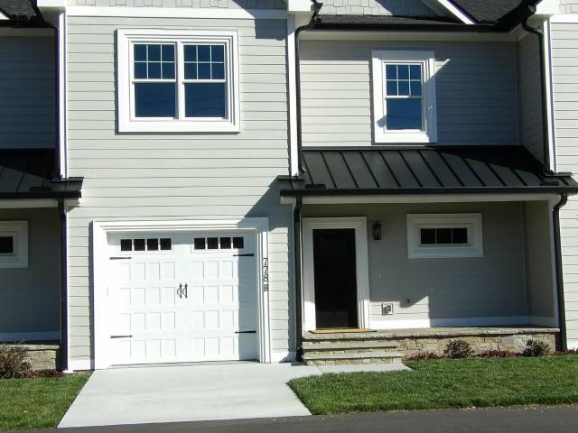 Townhouse for sale in Hiawassee