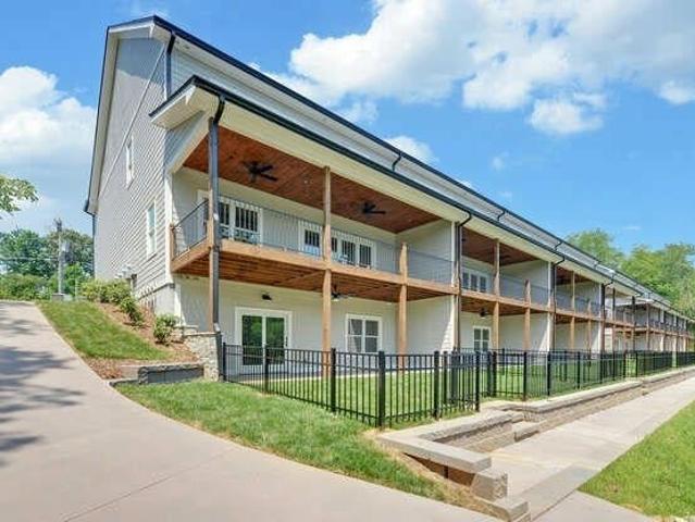 Townhouse for sale in Hiawassee