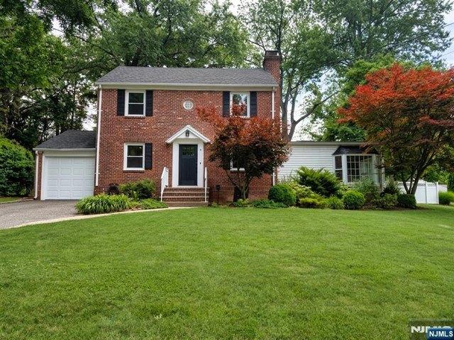 House for sale in Cherry Hill, River Edge