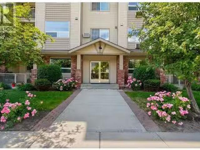 Condo for sale in Winfield, British Columbia