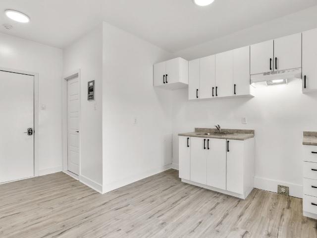 Apartment for rent in St. Leonard's, Quebec