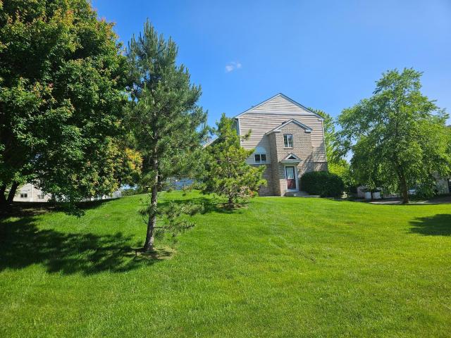 Townhouse for sale in Chanhassen
