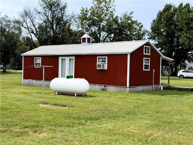 House for sale in Aullville, Higginsville