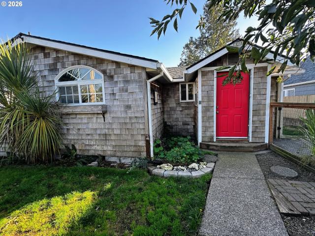 House for sale in Seaside, Clatsop County