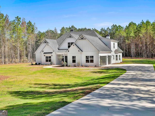 House for sale in Moreland, Georgia