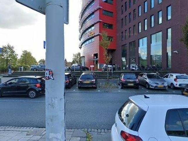 Bedrijfspand te huur in Laakhaven-West, Den Haag