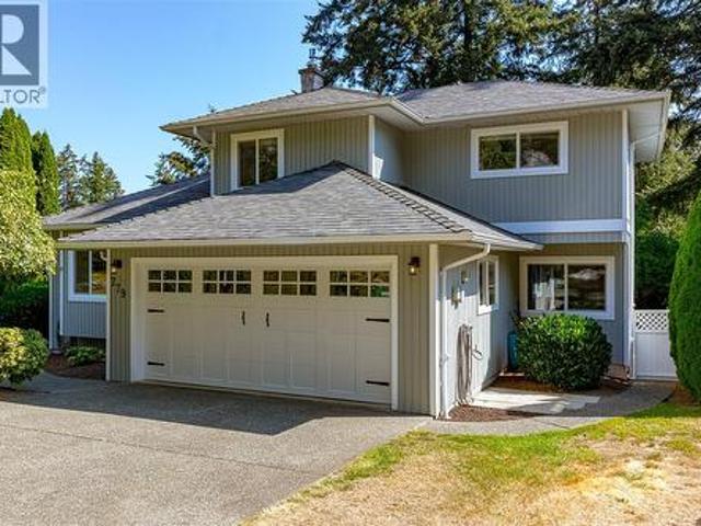 House for sale in Saanich, British Columbia