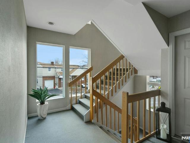 Condo for sale in Lyndhurst, New Jersey
