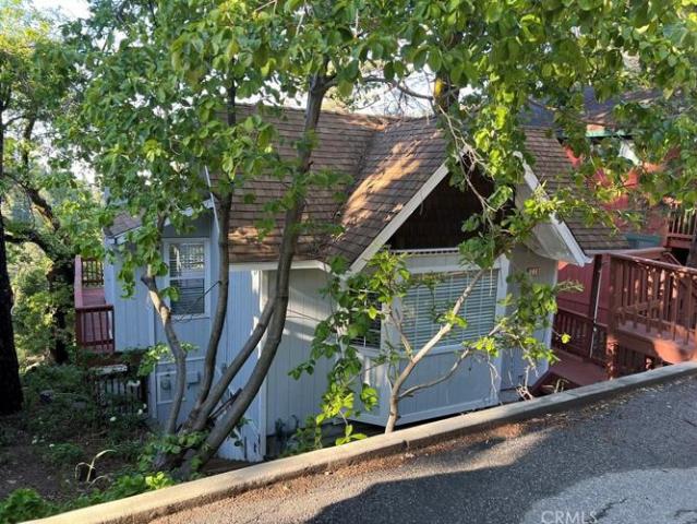 House for sale in Cedar Glen, California