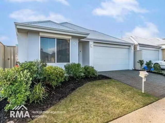 House for rent in Golden Bay