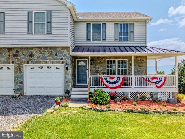 House for sale in Petersburg, West Virginia
