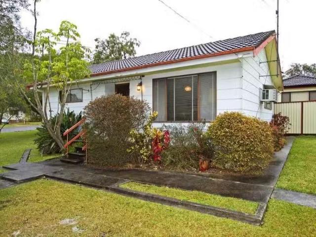 House for rent in Summerland Point, New South Wales
